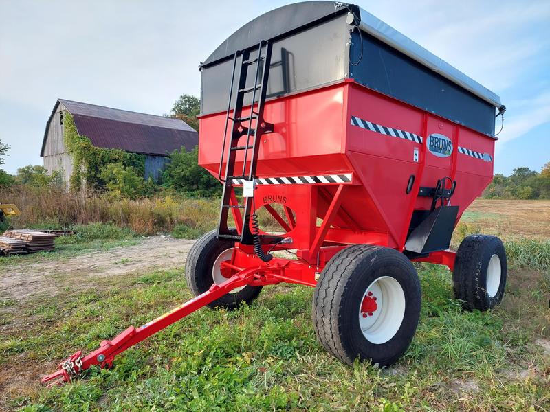 BRUNS Gravity Wagon